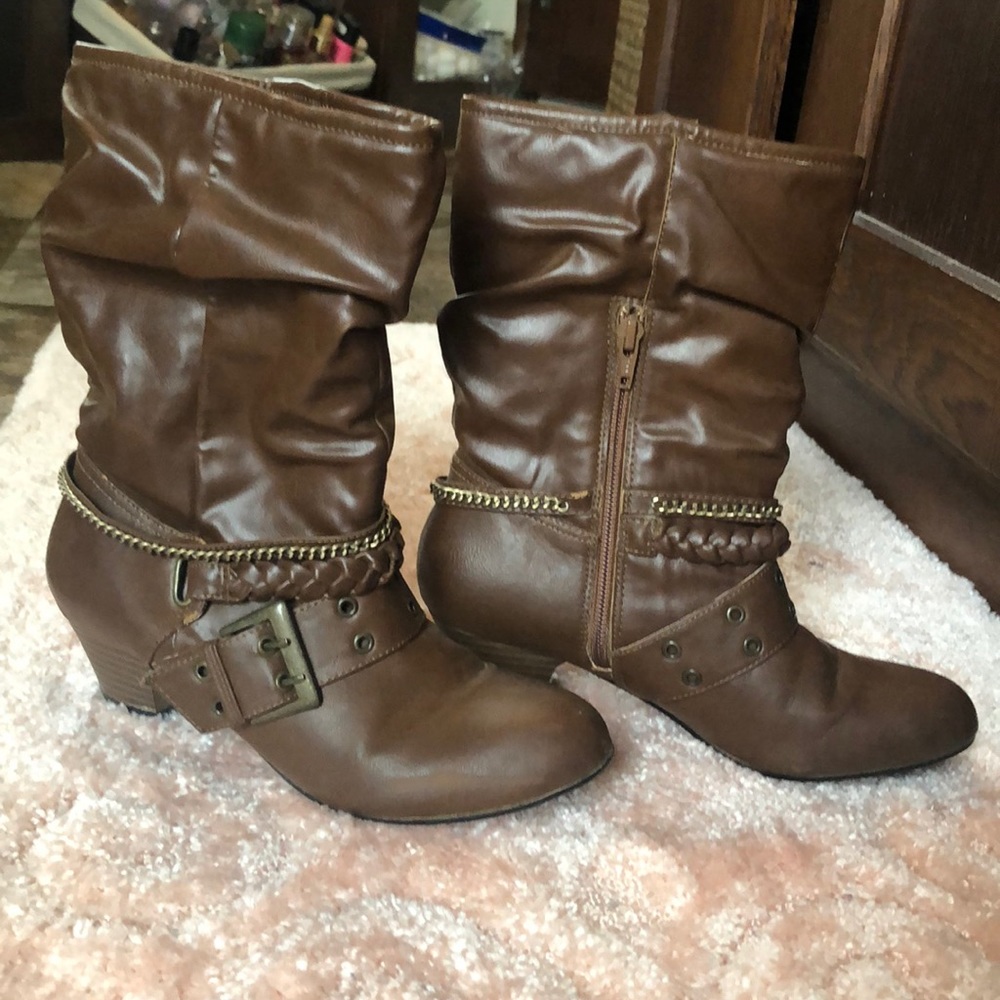 Brown boots